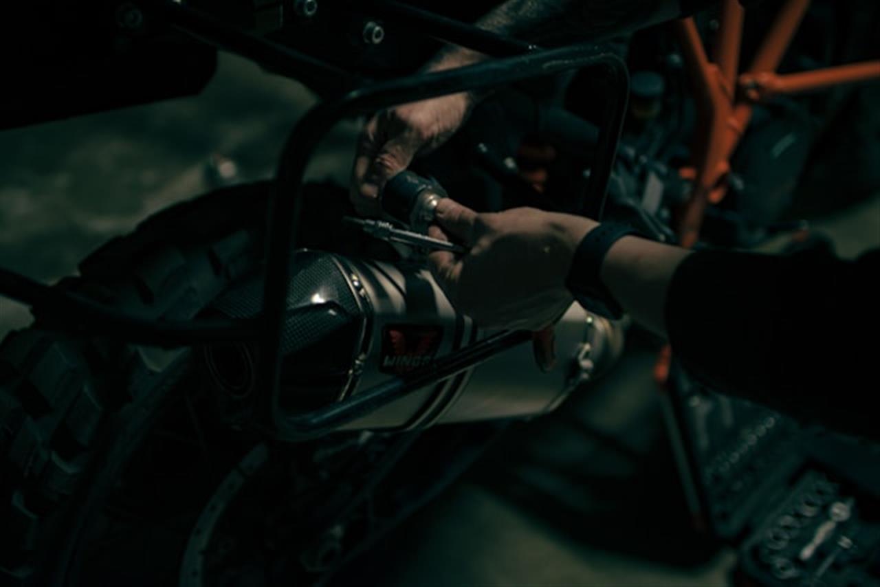 Udskiftning af støddæmper – En komplet guide